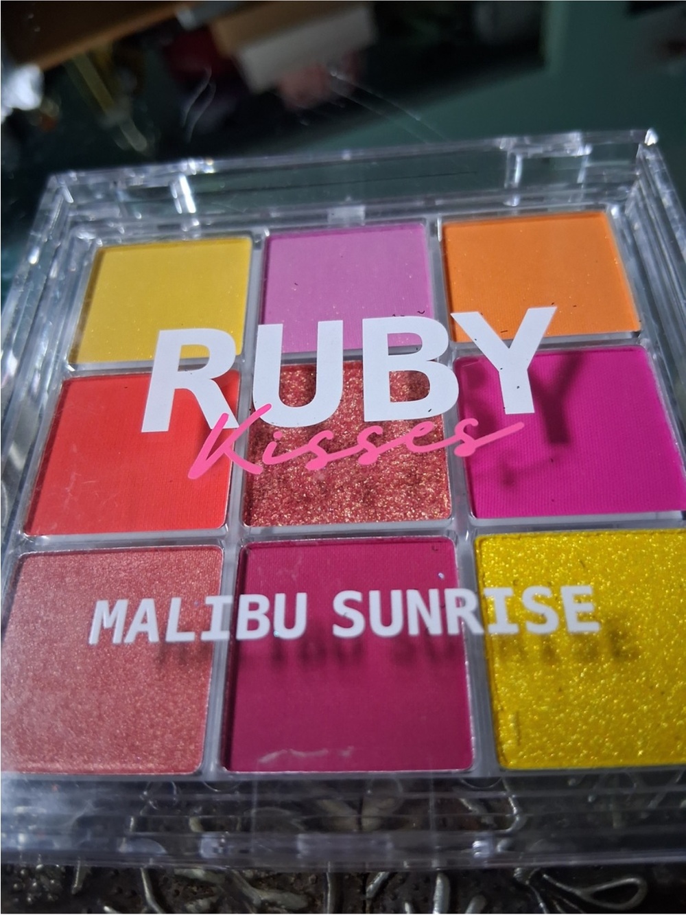 Malibu Sunrise 9-Color Eyeshadow Palette - Pink, Yellow, Orange
